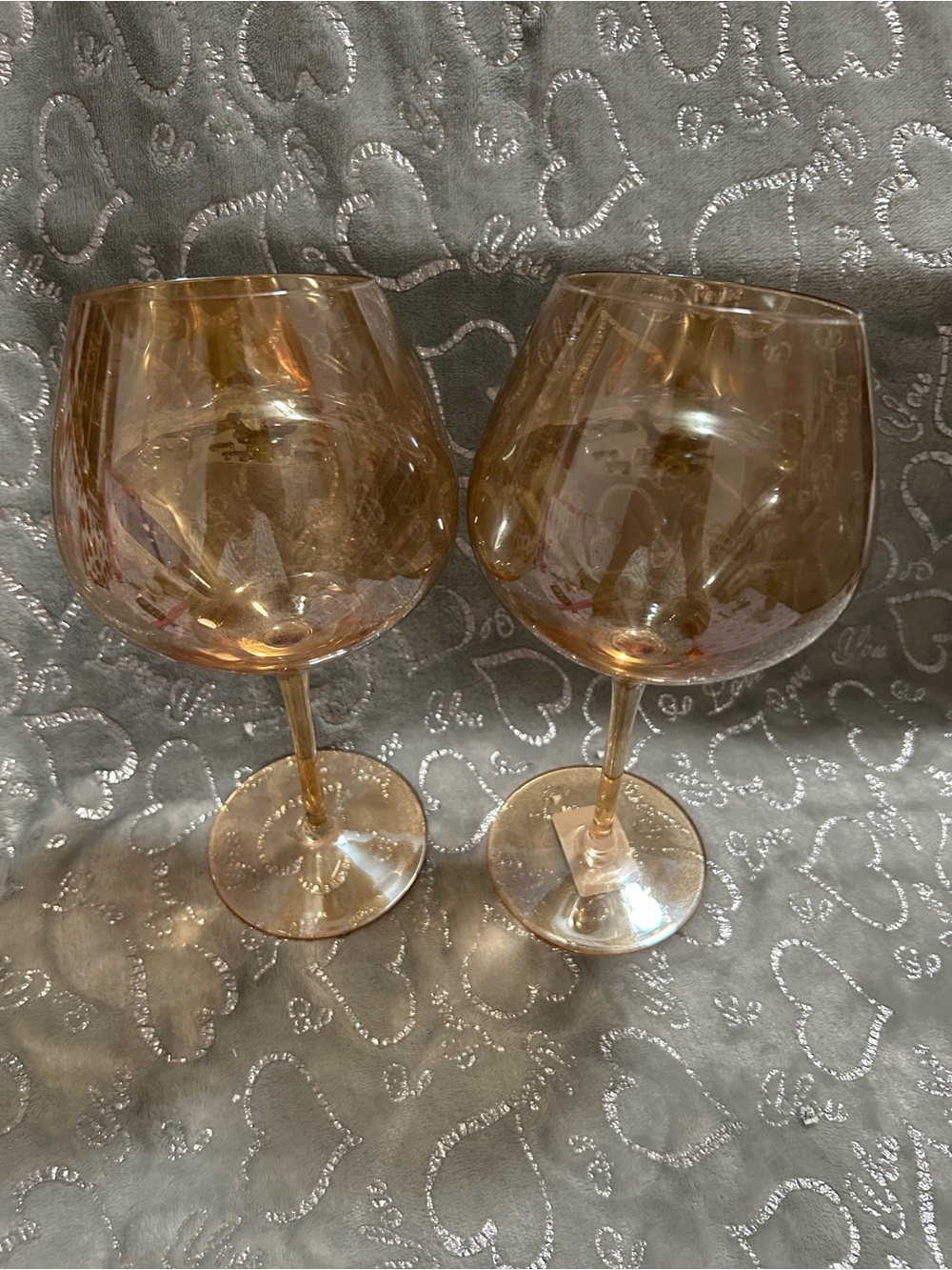 NWT Cooper Hawk, Pink-Gold, Set of 2 Iridescent Wine Goblets w/ Scoop Rims